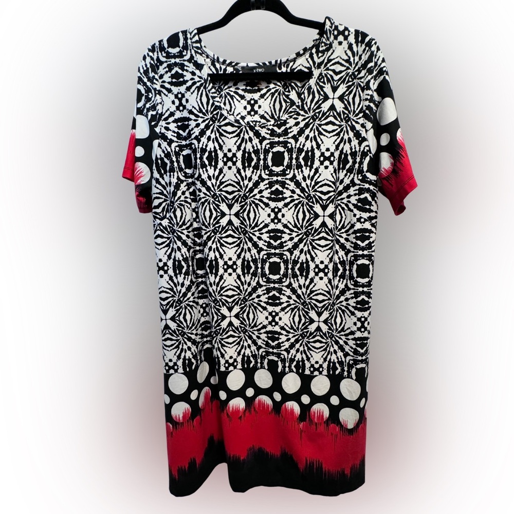 X-Two Womens red, black & white geometric design short sleeve dress, size 16